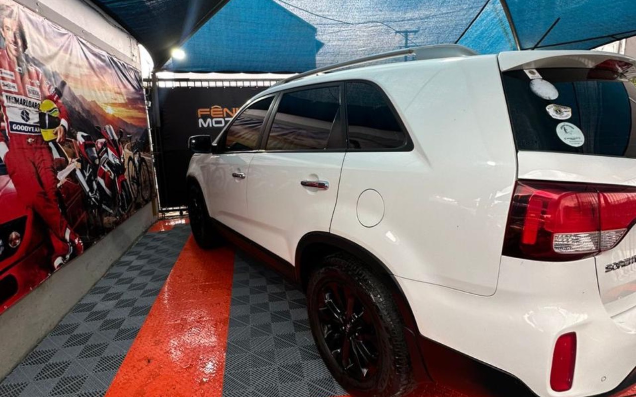 imagem-https://www.socarrao.com.br/sc-vehicle-images-prod/4343890/1791907123990-YzUyYmE1NGUtMWE0Zi00MTQ4LTkyMmQtYjMyNzBhNjI3ZTIxLmpwZWc.jpeg