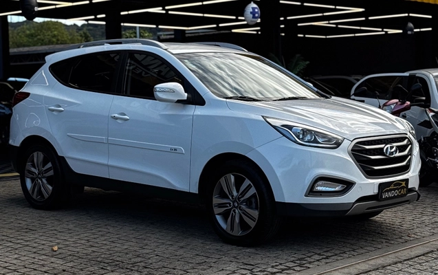 imagem-https://www.socarrao.com.br/sc-vehicle-images-prod/4343925/1791907243917-a14ba28645fb4676963b4c1f29ec5c18_1791548446090.jpg