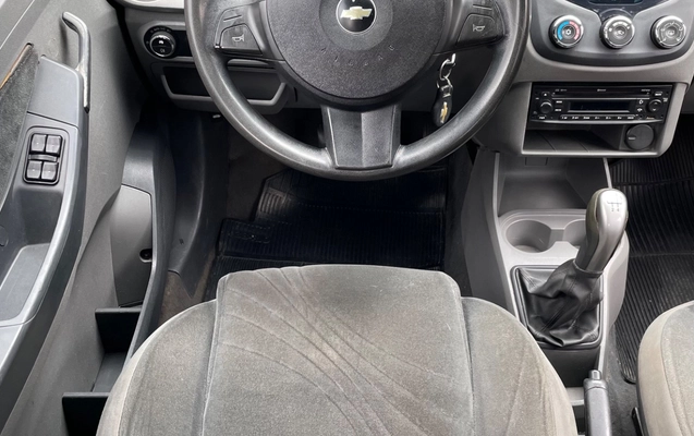 imagem-https://www.socarrao.com.br/sc-vehicle-images-prod/4343943/1791907768177-SU1HXzY4NzYuanBlZw.jpeg