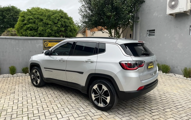 imagem-https://www.socarrao.com.br/sc-vehicle-images-prod/4343953/1791907450944-4c09e4e8e50944bdae9c7ef35c87aa40_1791907331488.jpg