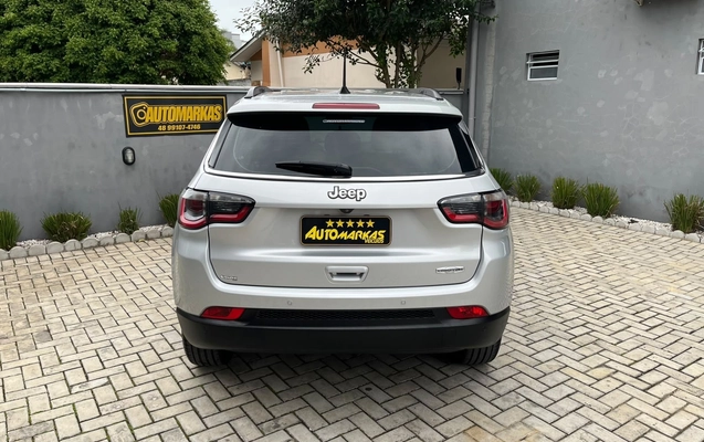 imagem-https://www.socarrao.com.br/sc-vehicle-images-prod/4343953/1791907450947-96f102aaea084e0690cc89da65abca31_1791907331468.jpg