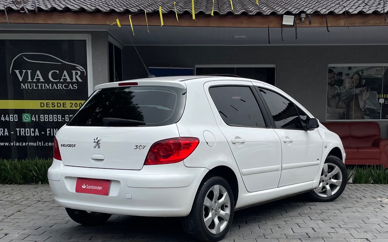 imagem-https://www.socarrao.com.br/sc-vehicle-images-prod/4343977/1791907809438-SU1HXzY5NTguanBlZw.jpeg