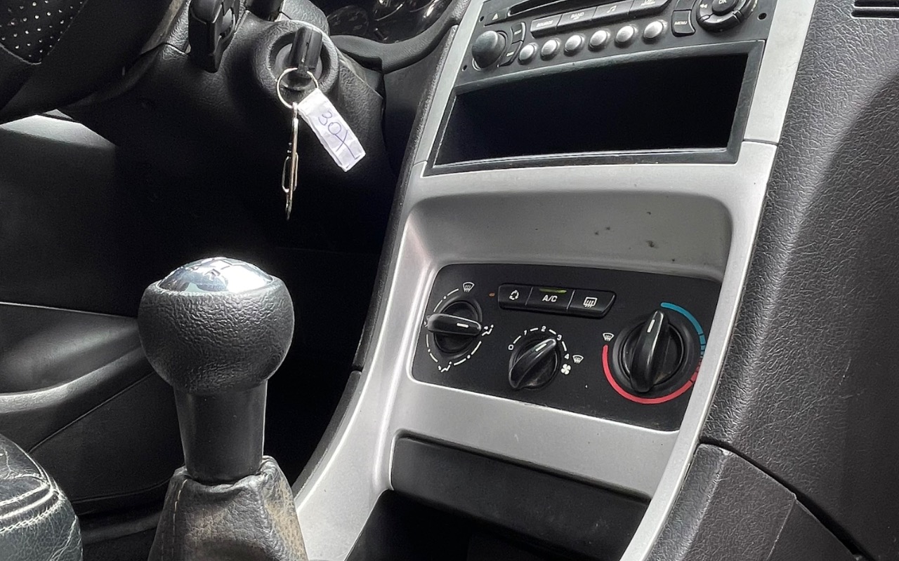 imagem-https://www.socarrao.com.br/sc-vehicle-images-prod/4343977/1791907810625-SU1HXzY5NjYuanBlZw.jpeg