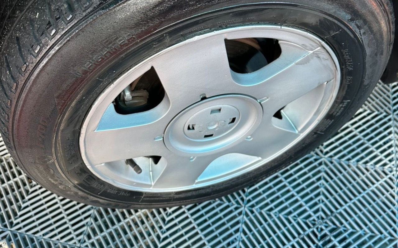 imagem-https://www.socarrao.com.br/sc-vehicle-images-prod/4343983/1791907558280-ZmQxYjQ4NzgtNjI0Mi00MTVjLTk4YzktMzViMDBkZjViMTE3LmpwZWc.jpeg
