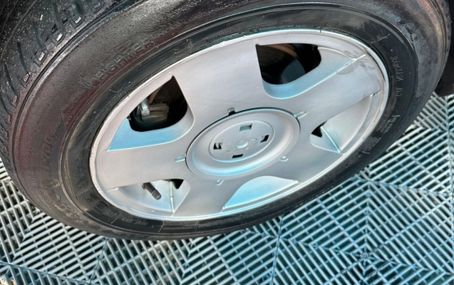imagem-https://www.socarrao.com.br/sc-vehicle-images-prod/4343983/1791907558280-ZmQxYjQ4NzgtNjI0Mi00MTVjLTk4YzktMzViMDBkZjViMTE3LmpwZWc.jpeg