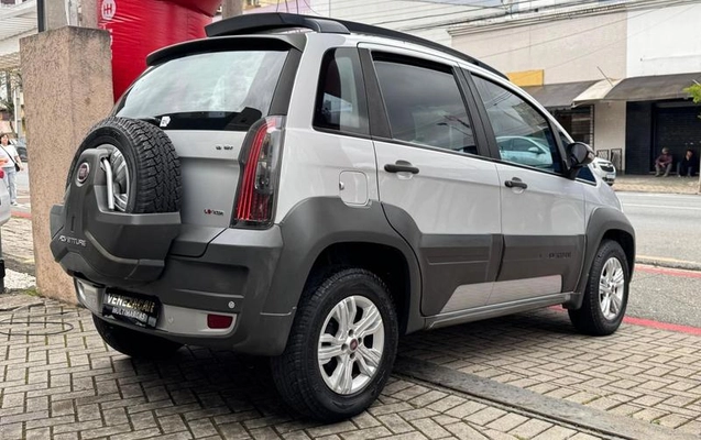 imagem-https://www.socarrao.com.br/sc-vehicle-images-prod/4344010/1792000223411-8565015_19_B_06064ffa23.jpeg