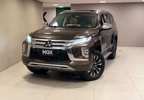 Mitsubishi Pajero 2022 Marrom — foto 1 de 3