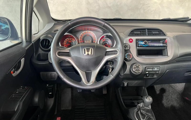 imagem-https://www.socarrao.com.br/sc-vehicle-images-prod/4344436/1791909816572-7966126_11_B_0923bcea2c.jpeg