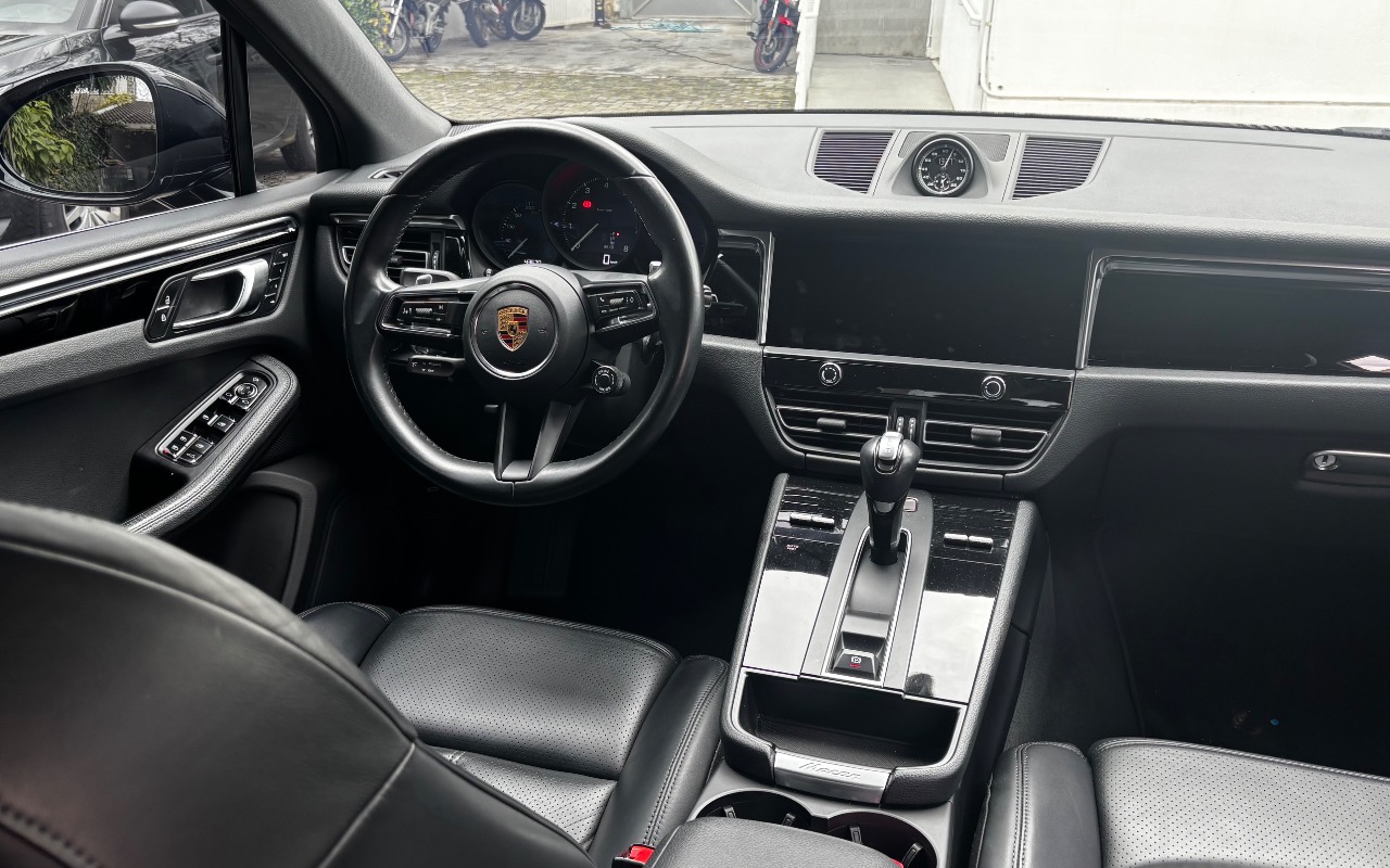 imagem-https://www.socarrao.com.br/sc-vehicle-images-prod/4344439/1791910245096-SU1HXzI3MDguanBlZw.jpeg