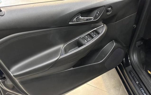 imagem-https://www.socarrao.com.br/sc-vehicle-images-prod/4344545/1791910794484-8565706_10_B_e1dde67e1b.jpeg