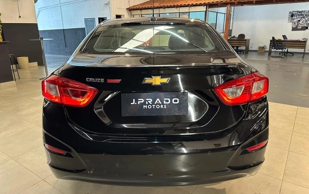 imagem-https://www.socarrao.com.br/sc-vehicle-images-prod/4344545/1791910794492-8565706_15_B_6f0a2cff5f.jpeg