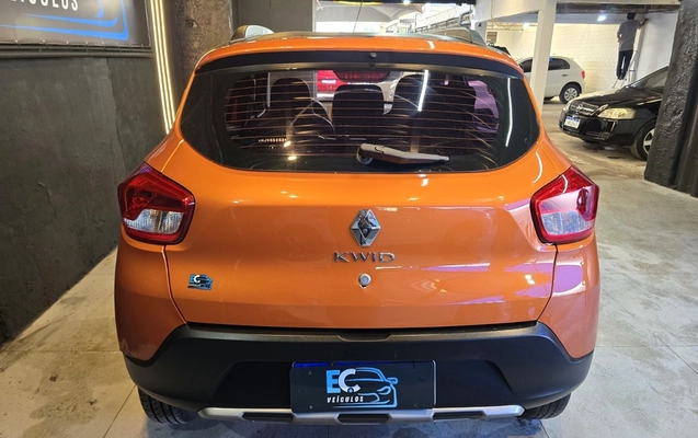 imagem-https://www.socarrao.com.br/sc-vehicle-images-prod/4344546/1791910802921-NS5qcGVn.jpeg