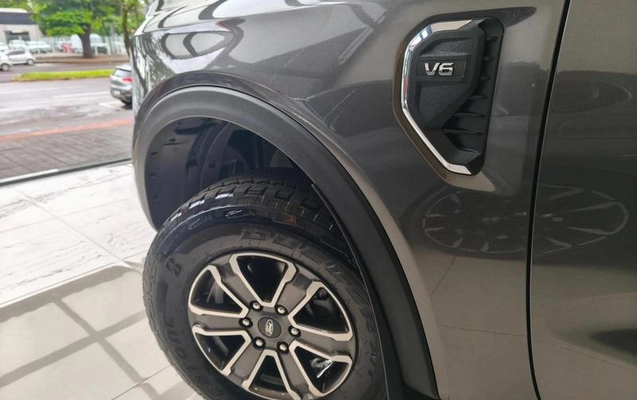 imagem-https://www.socarrao.com.br/sc-vehicle-images-prod/4344598/1792170222347-8564501_7_B_12ecf6b238.jpeg