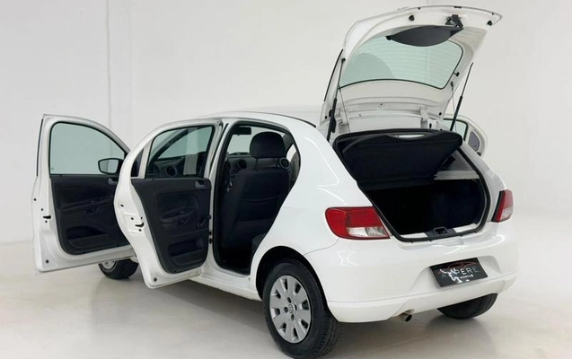 imagem-https://www.socarrao.com.br/sc-vehicle-images-prod/4344632/1791911503763-8536693_9_B_a48035c398.jpeg