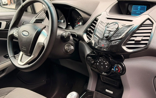 imagem-https://www.socarrao.com.br/sc-vehicle-images-prod/4344649/1791911690596-3768f99ff886434986baf2b272f7e6fc_1791911678128.jpg