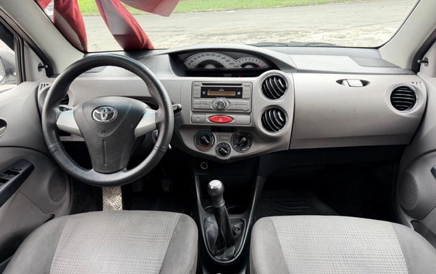 imagem-https://www.socarrao.com.br/sc-vehicle-images-prod/4344713/1791912122636-6_022144.jpg