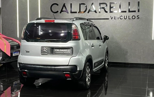 imagem-https://www.socarrao.com.br/sc-vehicle-images-prod/4344724/1792153639282-8565422_3_B_f641157302.jpeg