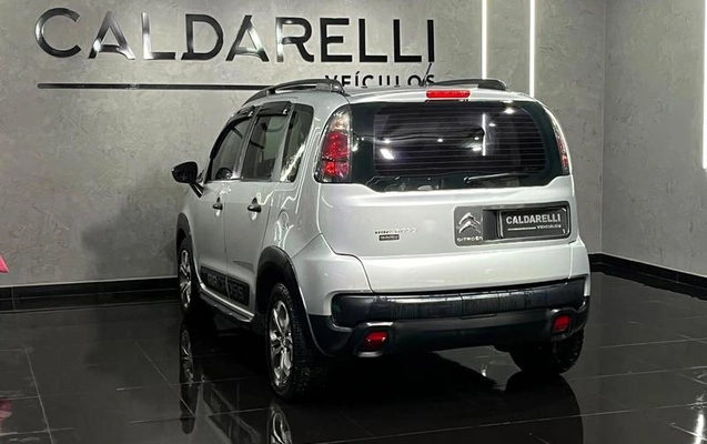 imagem-https://www.socarrao.com.br/sc-vehicle-images-prod/4344724/1792153639286-8565422_3_B_3532a843a7.jpeg