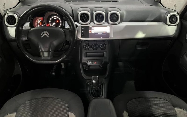 imagem-https://www.socarrao.com.br/sc-vehicle-images-prod/4344724/1792153639291-8565422_10_B_09aa3f54ad.jpeg