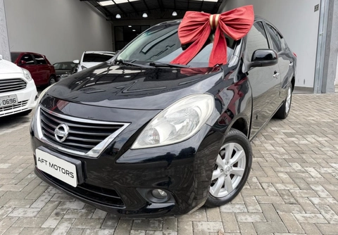 Nissan VERSA 2014 Preto — foto 1 de 3