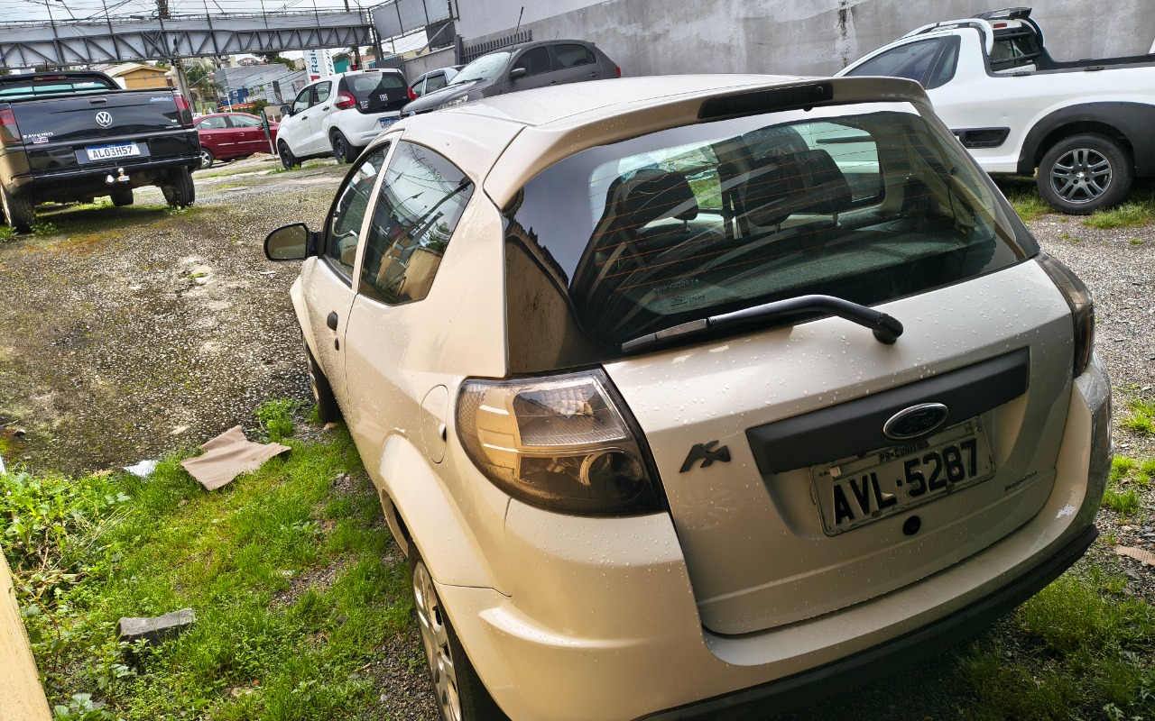 imagem-https://www.socarrao.com.br/sc-vehicle-images-prod/4344748/1791912465737-SU1HXzIwMjYxMDEzXzA5MTMzNzU2N19IRFIuanBn.jpg