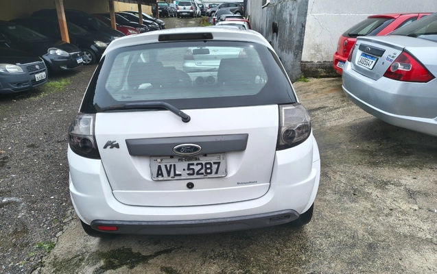 imagem-https://www.socarrao.com.br/sc-vehicle-images-prod/4344748/1791912466751-SU1HXzIwMjYxMDEzXzEwNTcwMTAxNV9IRFIuanBn.jpg
