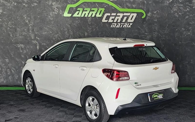 imagem-https://www.socarrao.com.br/sc-vehicle-images-prod/4344757/1791912494742-8544517_8_B_b67e2ee814.jpeg