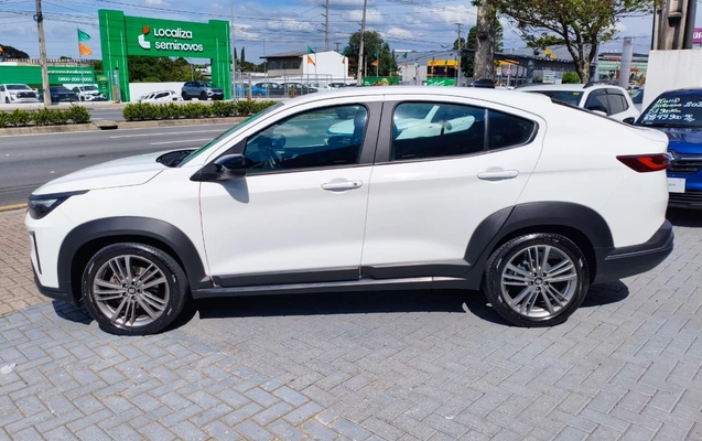imagem-https://www.socarrao.com.br/sc-vehicle-images-prod/4344767/1791912669489-ZXggMDIuanBlZw.jpeg
