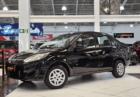 Ford Fiesta 1.6 16V Flex Mec. 5p 2014 Preto — foto 1 de 3