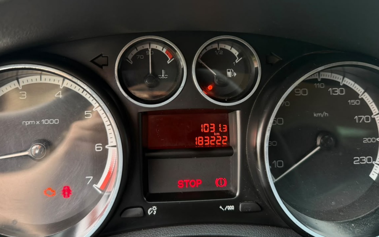 imagem-https://www.socarrao.com.br/sc-vehicle-images-prod/4344811/1791912894555-V2hhdHNBcHAgSW1hZ2UgMjAyNi0xMC0xMCBhdCAxMC41My4xOCAoMykuanBlZw.jpeg