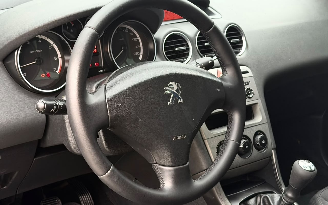 imagem-https://www.socarrao.com.br/sc-vehicle-images-prod/4344811/1791912894624-V2hhdHNBcHAgSW1hZ2UgMjAyNi0xMC0xMCBhdCAxMC41My4xOS5qcGVn.jpeg