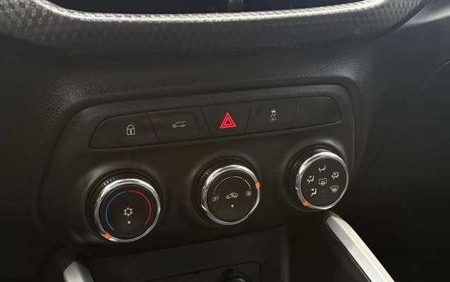 imagem-https://www.socarrao.com.br/sc-vehicle-images-prod/4344853/1791913263769-V2hhdHNBcHAgSW1hZ2UgMjAyNi0xMC0xMCBhdCAxNS41MS4zNyAoNSkuanBlZw.jpeg