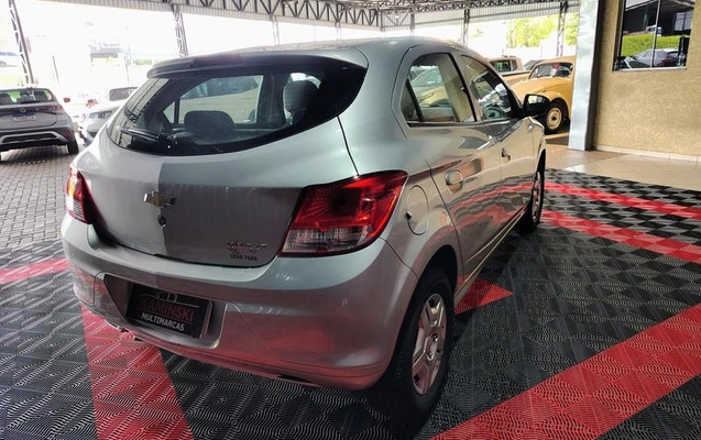 imagem-https://www.socarrao.com.br/sc-vehicle-images-prod/4344876/1792095371560-8559762_6_B_1df4233ba0.jpeg