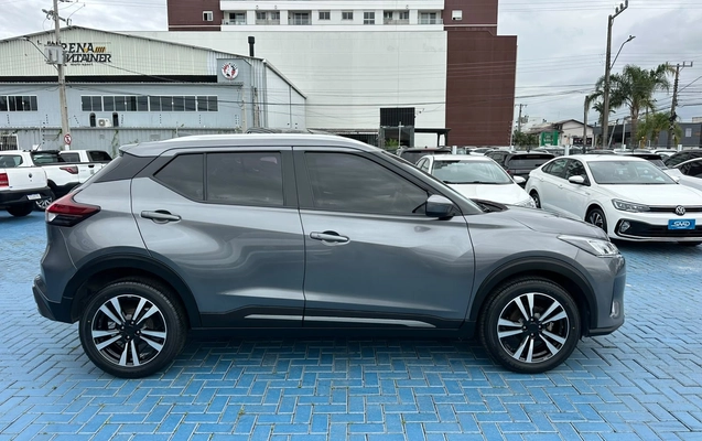 imagem-https://www.socarrao.com.br/sc-vehicle-images-prod/4344910/1791913755451-305c24f4f54f442994906924d9991a3d_1791913719739.jpg