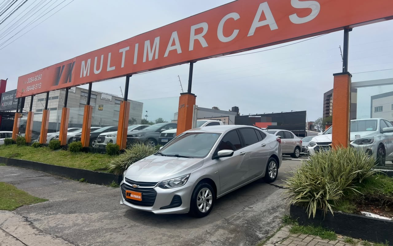 Chevrolet Onix 2023 Prata — foto 1 de 3
