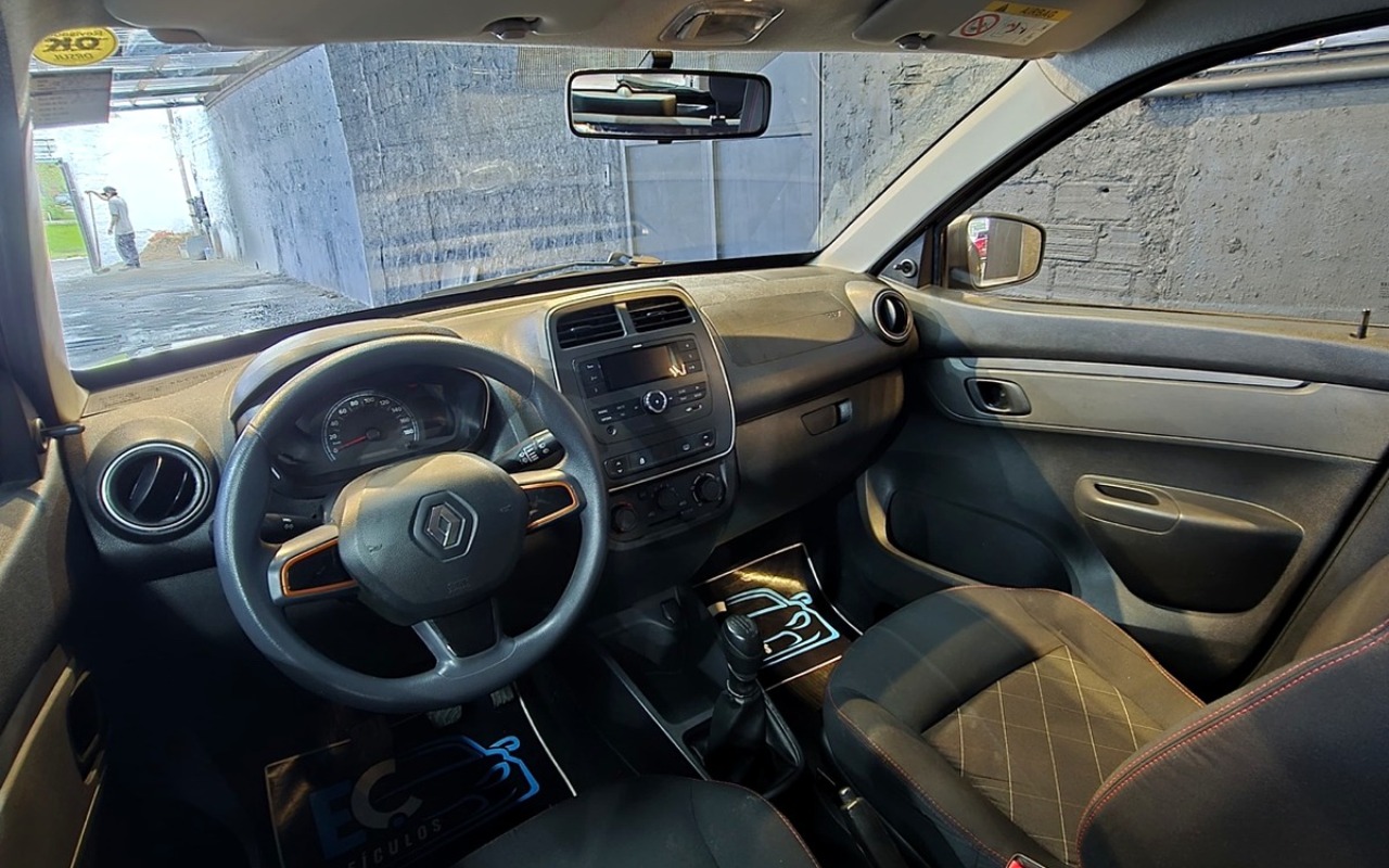 imagem-https://www.socarrao.com.br/sc-vehicle-images-prod/4344941/1791913851530-V2hhdHNBcHAgSW1hZ2UgMjAyNi0xMC0wOSBhdCAyMC4zNS40MiAoMSkuanBlZw.jpeg