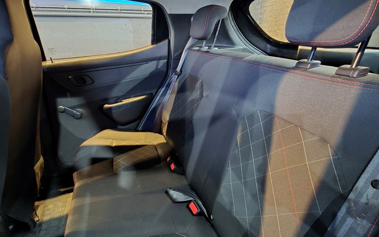 imagem-https://www.socarrao.com.br/sc-vehicle-images-prod/4344941/1791913851600-V2hhdHNBcHAgSW1hZ2UgMjAyNi0xMC0wOSBhdCAyMC4zNS40MiAoMykuanBlZw.jpeg
