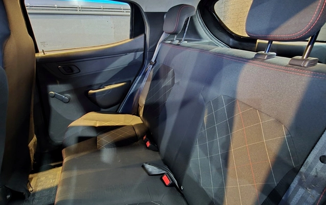 imagem-https://www.socarrao.com.br/sc-vehicle-images-prod/4344941/1791913851600-V2hhdHNBcHAgSW1hZ2UgMjAyNi0xMC0wOSBhdCAyMC4zNS40MiAoMykuanBlZw.jpeg