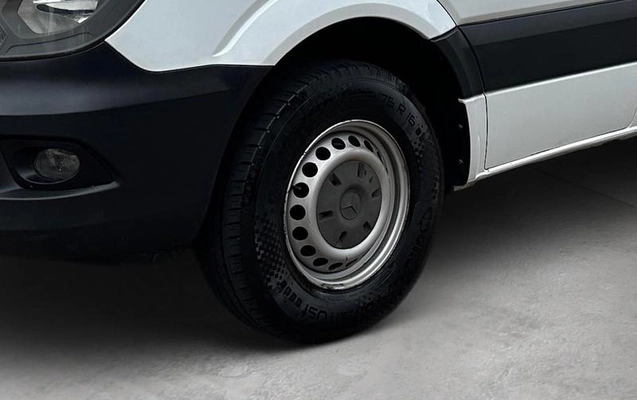 imagem-https://www.socarrao.com.br/sc-vehicle-images-prod/4344957/1791914060624-8565933_11_B_e76f9bb2a0.jpeg