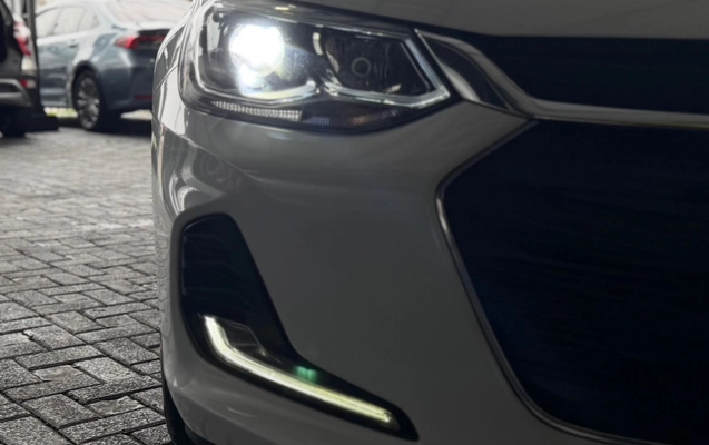 imagem-https://www.socarrao.com.br/sc-vehicle-images-prod/4344964/1791914187056-V2hhdHNBcHAgSW1hZ2UgMjAyNi0xMC0xMyBhdCAxNC4yMC4wNS5qcGVn.jpeg