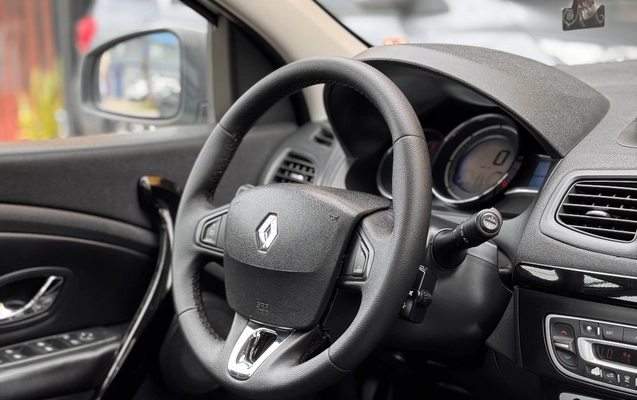 imagem-https://www.socarrao.com.br/sc-vehicle-images-prod/4344982/1791914262961-14cc40895037410c820422e10694f81b_1791914158048.jpg