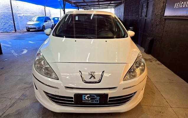 imagem-https://www.socarrao.com.br/sc-vehicle-images-prod/4345000/1791914462105-V2hhdHNBcHAgSW1hZ2UgMjAyNi0xMC0xMyBhdCAxMC41Ny41MSAoMSkuanBlZw.jpeg