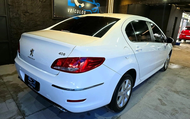imagem-https://www.socarrao.com.br/sc-vehicle-images-prod/4345000/1791914462529-V2hhdHNBcHAgSW1hZ2UgMjAyNi0xMC0xMyBhdCAxMC41Ny41MiAoMSkuanBlZw.jpeg
