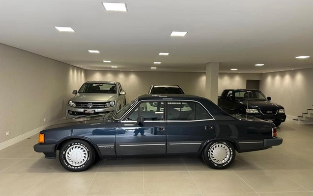 imagem-https://www.socarrao.com.br/sc-vehicle-images-prod/4345003/1791914484216-7733544_2_B_c63f3ccd04.jpeg