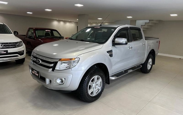 imagem-https://www.socarrao.com.br/sc-vehicle-images-prod/4345005/1791914508080-8514941_0_B_de53b9c7e7.jpeg