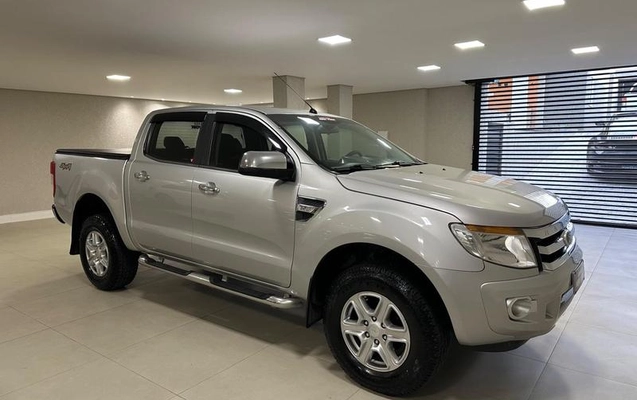 imagem-https://www.socarrao.com.br/sc-vehicle-images-prod/4345005/1791914508094-8514941_7_B_d668e51532.jpeg
