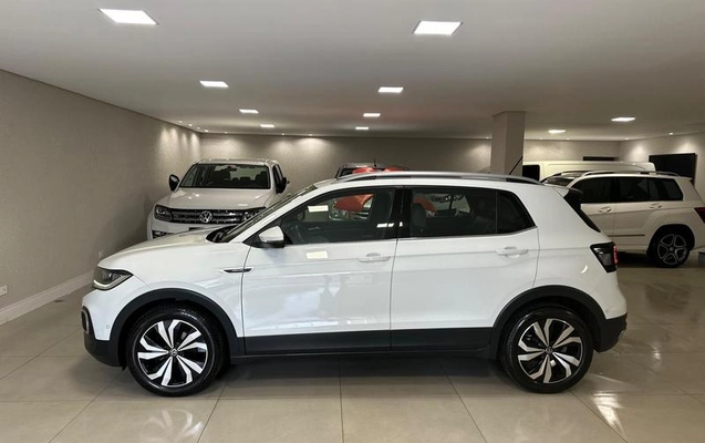 imagem-https://www.socarrao.com.br/sc-vehicle-images-prod/4345017/1791914557101-8433133_3_B_6491f51969.jpeg