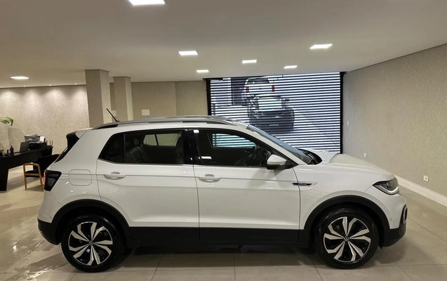imagem-https://www.socarrao.com.br/sc-vehicle-images-prod/4345017/1791914557110-8433133_7_B_6a9201d109.jpeg
