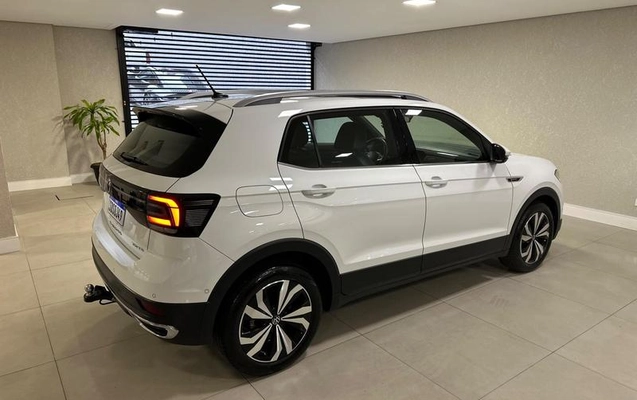 imagem-https://www.socarrao.com.br/sc-vehicle-images-prod/4345017/1791914557112-8433133_8_B_e98350d132.jpeg