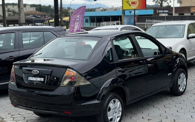 imagem-https://www.socarrao.com.br/sc-vehicle-images-prod/4345021/1791914572287-69436ace716a9de92.jpg